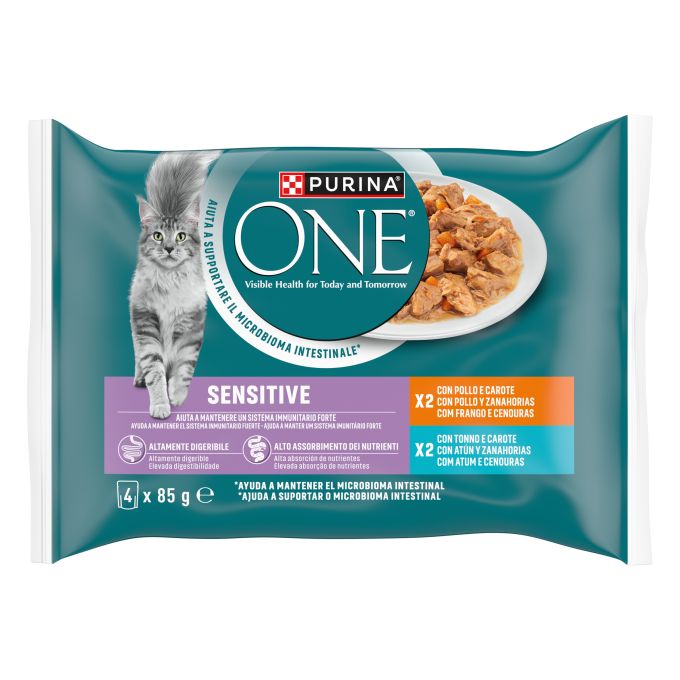 PURINA® ONE®  SENSITIVE Finas láminas en Salsa, Comida húmeda para gatos con Atún y Zanahorias, sobre 85g