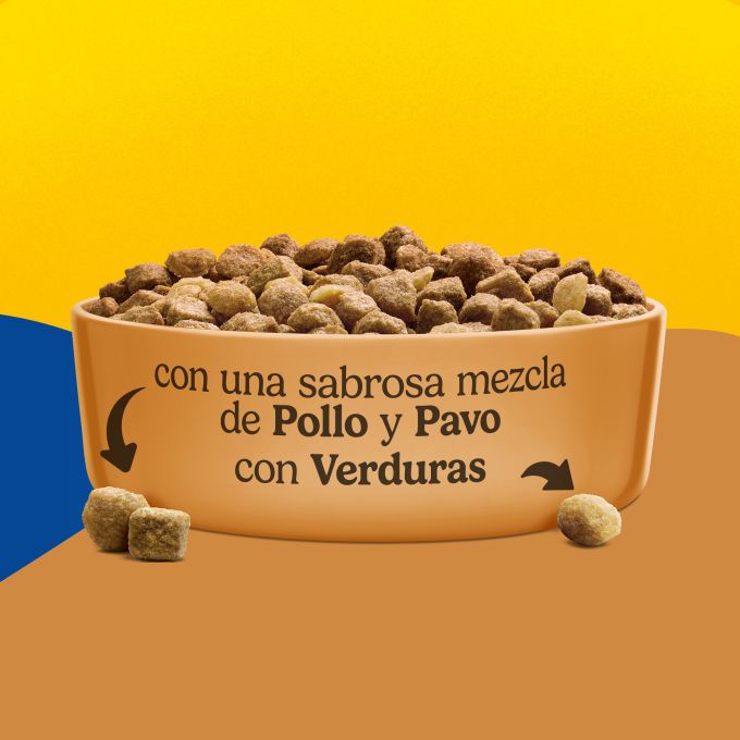 PURINA® FRISKIES®  Esterilizado con Pollo, Pavo y Verduras