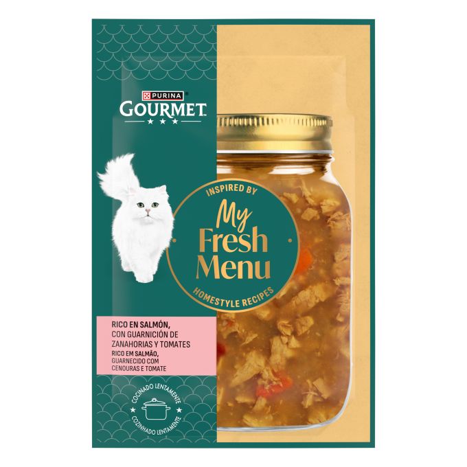 PURINA® GOURMET® My Fresh Menu Rico en Salmón, con guarnición de zanahorias y tomates en salsa