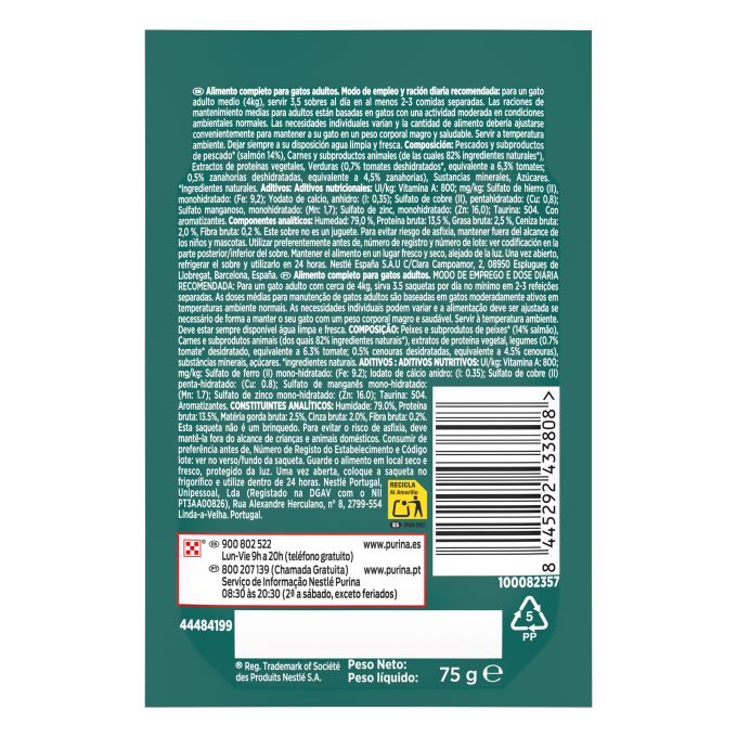 PURINA® GOURMET® My Fresh Menu Rico en Salmón, con guarnición de zanahorias y tomates en salsa