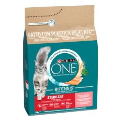 Ver PURINA ONE ® Gatos Esterilizados/Castrados, Rico en Salmón