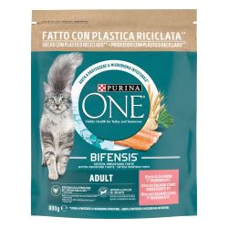 Ver PURINA® ONE PARA GATOS ADULTOS con salmón